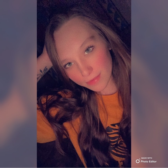 Meet your Posher, Michelle - Picture 1 of 1